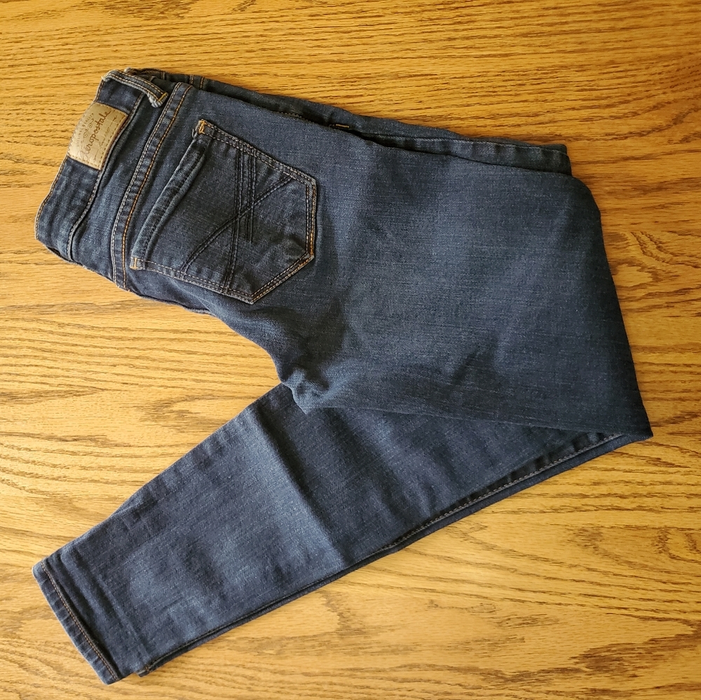 Aeropostle Lola jeggings size 4 with stretch.